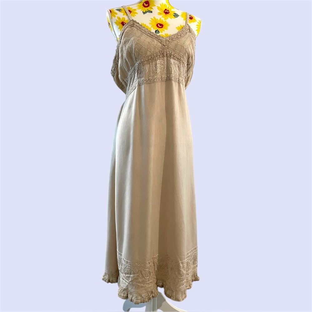 90s Vintage Boho Maxi Dress Embroidered Viscose | Size L/XL